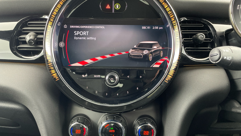 MINI Hatchback 135kW Cooper S Level 2 33kWh 3dr Auto Electric Hatchback